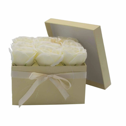 Caixa de Presente - Flores de Sabão - 9 Rosas Creme - Quadrado - Hoc Sensu