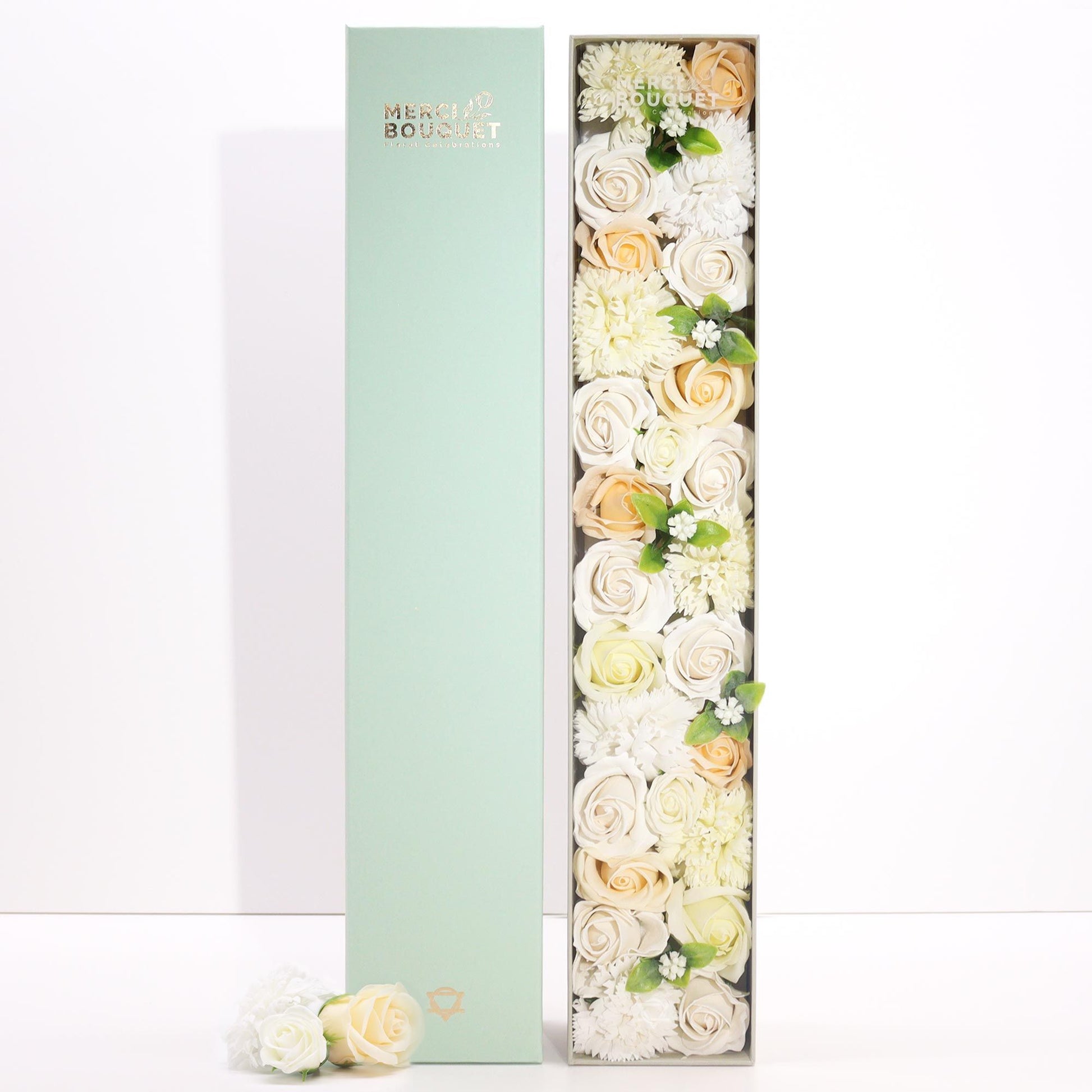 Caixa de Flores de Sabão - Bênçãos de Casamento - Branco e Marfim