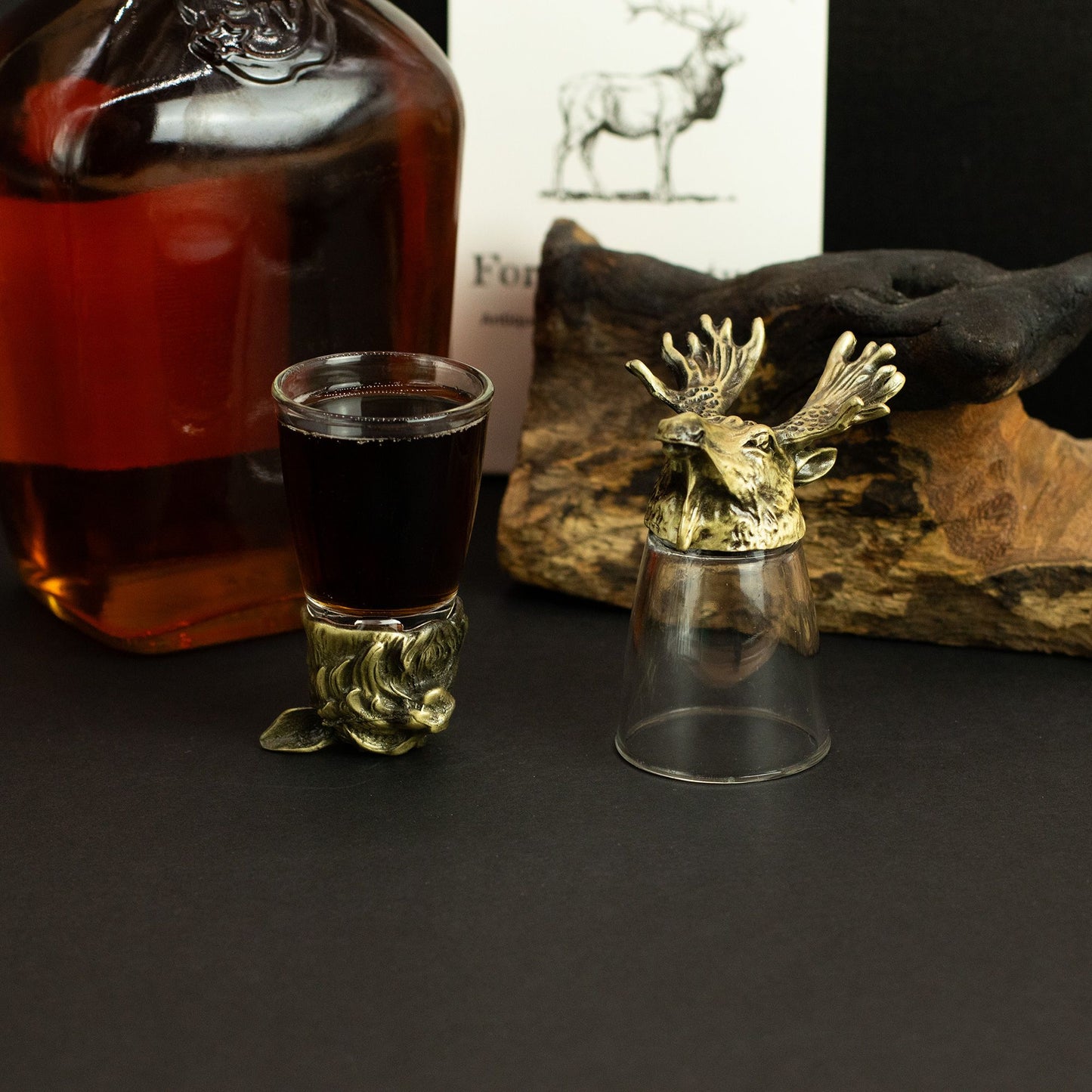 Conjunto 12 Copos Shot Bottom Up 25ml Criaturas - Hoc Sensu