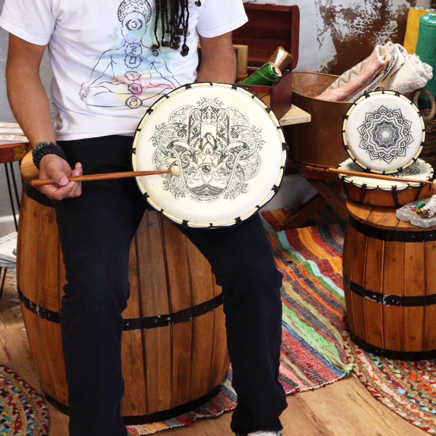 Tambor Xamânico Hamsa com Baqueta - 30cm - [hoc Sensu]